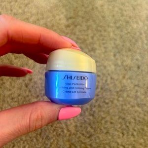Shiseido vital perfection sample